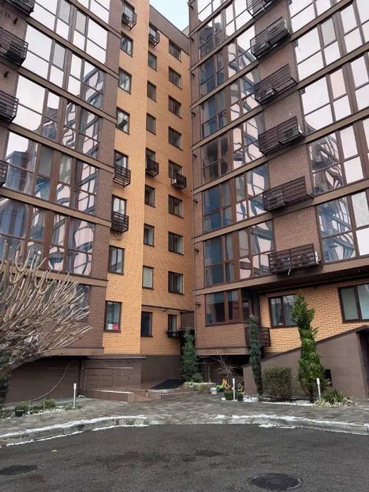 Продам просторную 4-комнатную квартиру в ЖК Атмосфера