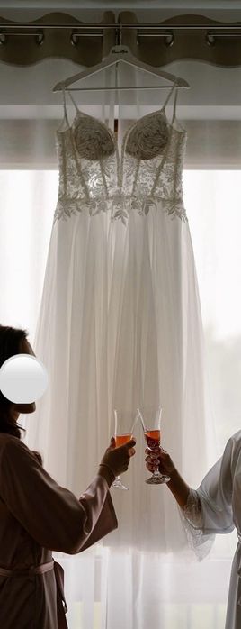 Suknia ślubna litera A