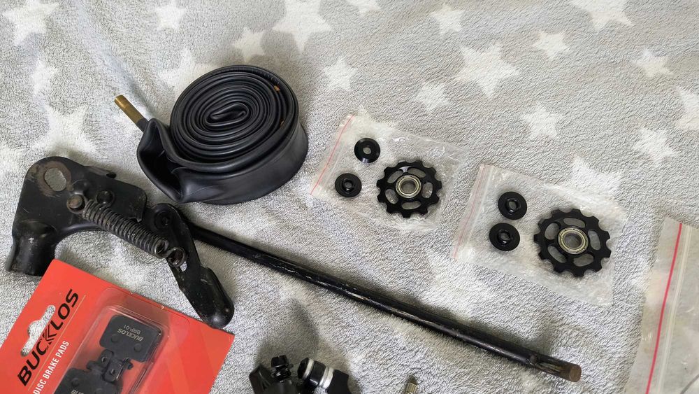 Зірочки/ шатуни/ каліпери/ замки/ колодки/ ланцюги для велосипеда