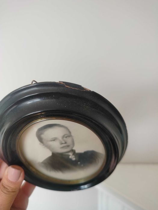 Antyczna owalna ramka