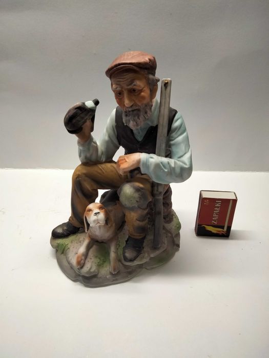 Myśliwy, polowanie - figura włoska porcelana