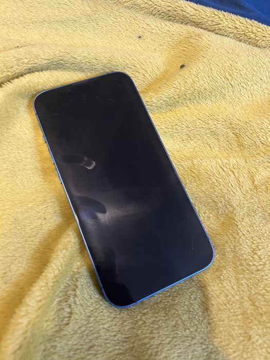 Apple iPhone 13 Niebieski - stan bardzo dobry, (Bateria 71%)