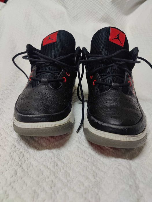 Sapatilhas Nike Air Jordan tam. 42.5 em muito bom estado.