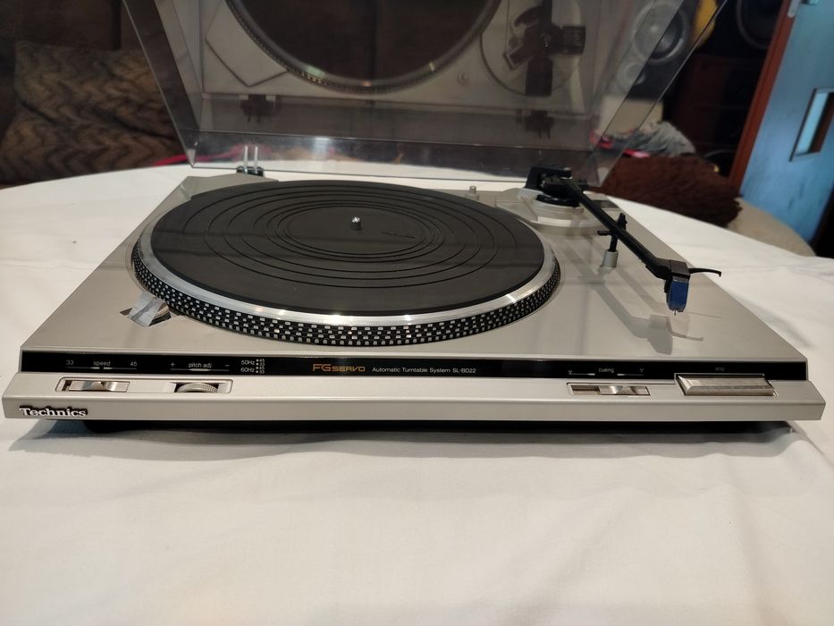 Gramofon Technics SL BD22