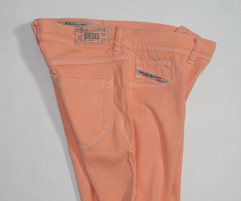 Преміальні джинси-джегінси Diesel Livier-Ankle / Розмір W26 жіночі