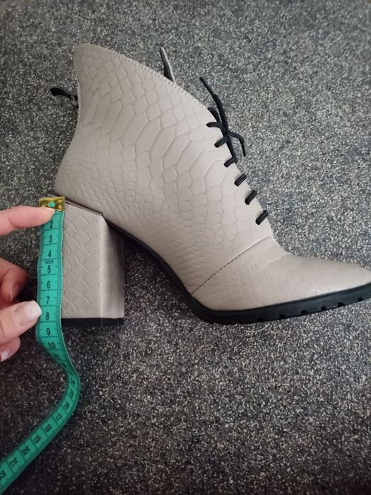 Ботинки на осінь