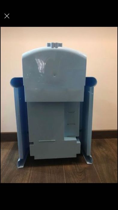 Brinquedo roupeiro com muda de fraldas