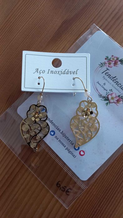 Brincos coração,  novos