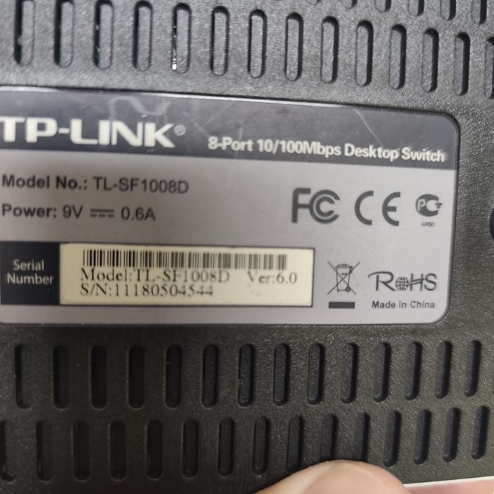 TP-LINK 8-Port Switch64584271696259121