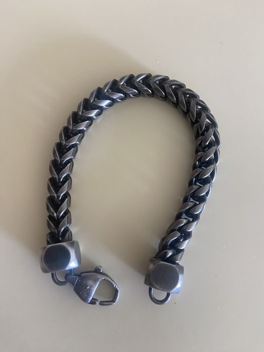 Pulseira em aço preto
