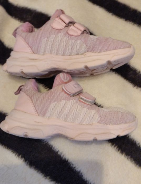 Святкові туфлі 19см,Високі кросівки хайтопи 18см ,Clibe 17 см