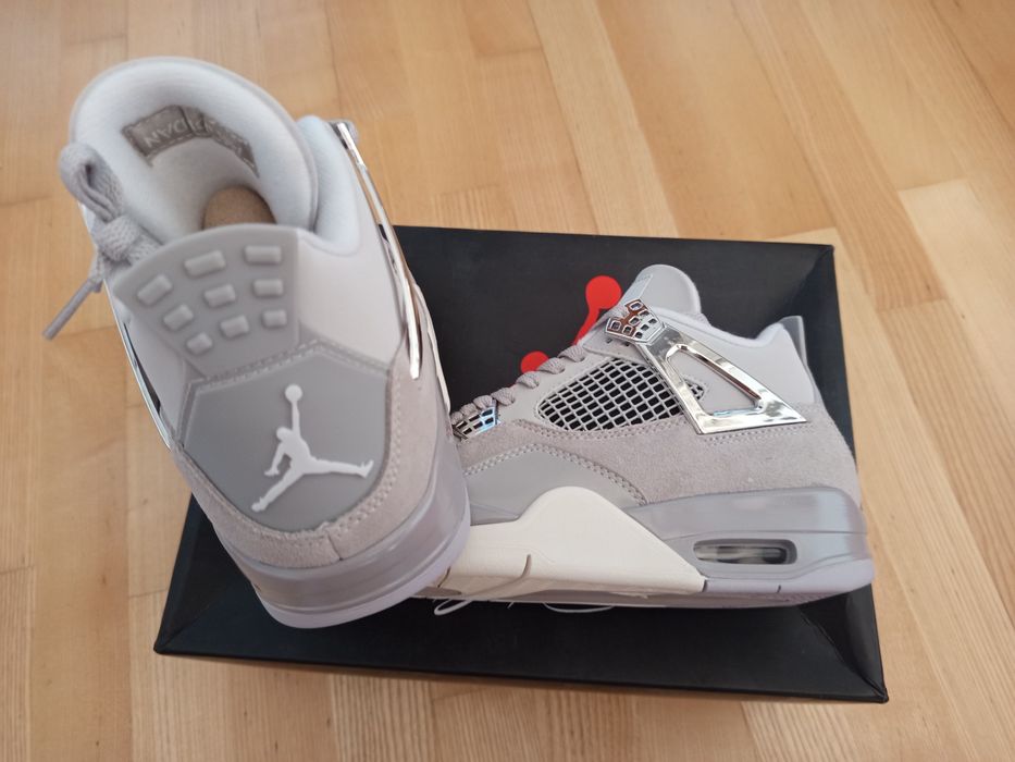 Buty Air Jordan 4 Retro Frozen Moments r.39 Oryginał