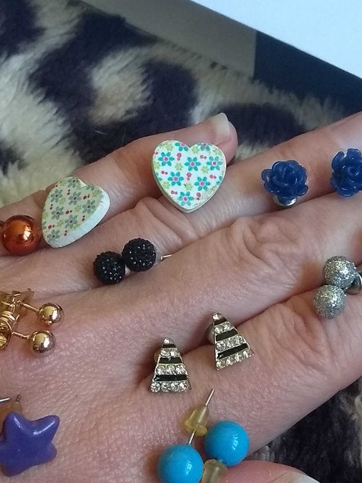 Kolczyki damskie wkrętki - 10 par.