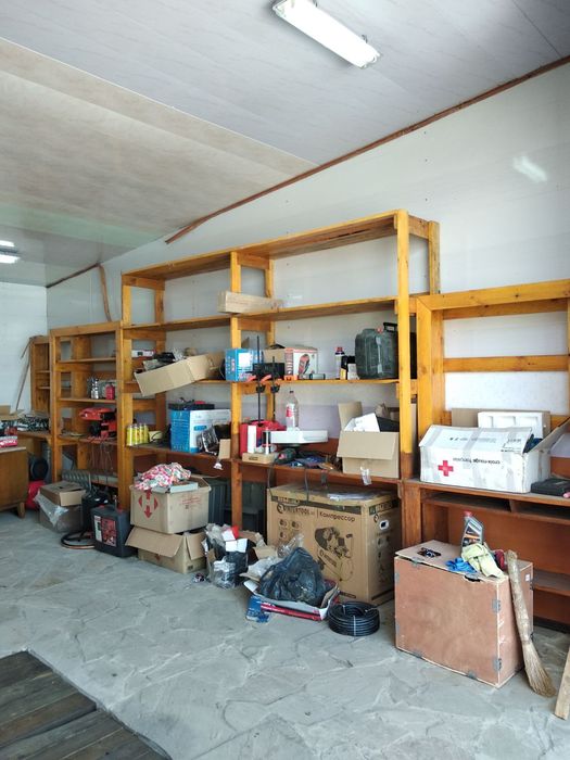 Продам гараж,в кооперативе люкс.