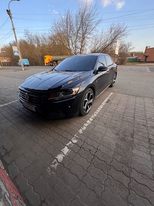 Автомобіль Passat