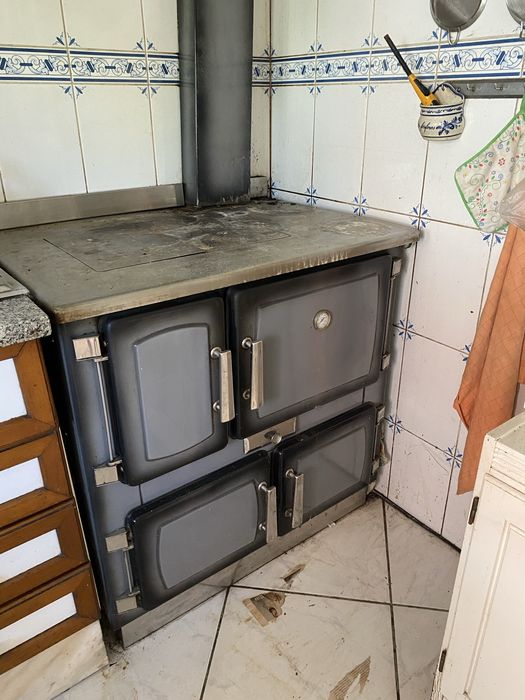 Fogão a lenha em INOX fabrico nacional.