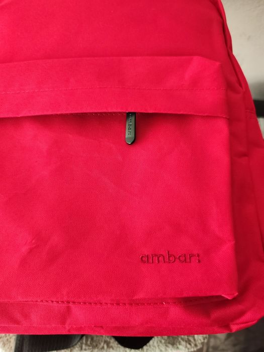 Mochila vermelha da Ambar NOVA