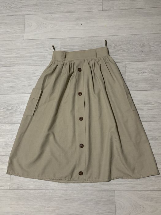 Довга спідниця з кишенями