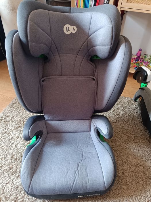 Vende cadeira de bebê para auto com isofix - pouco usada .