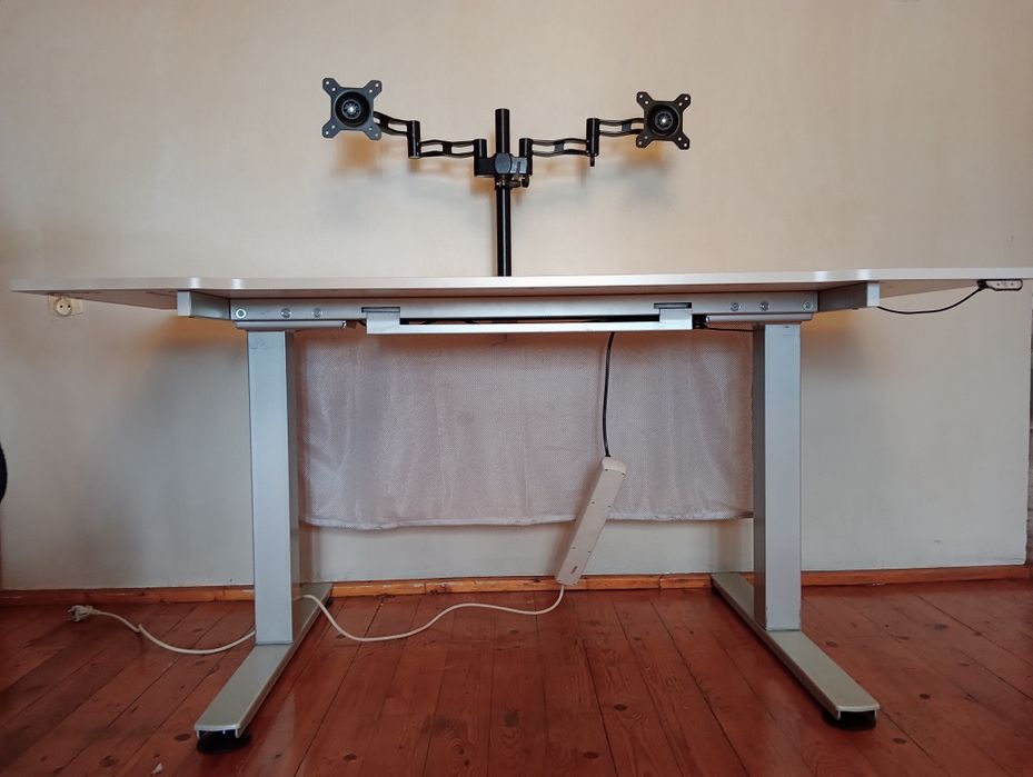 Transport Gratis,Elektryczna regulacja pilot , biurko elektryczne 100% sprawne