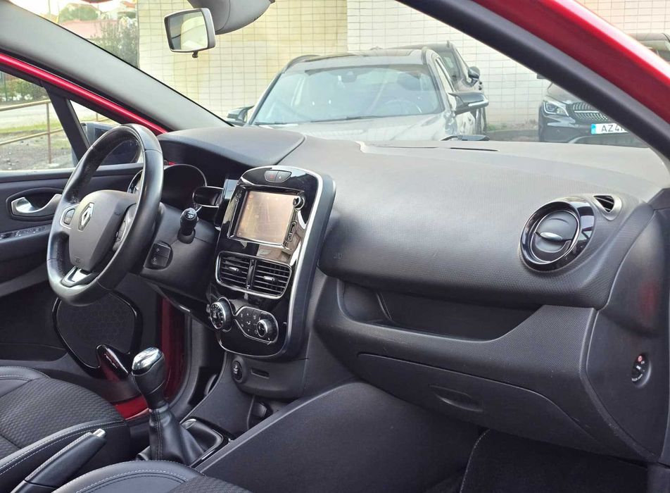 RENAULT CLIO IV LIMITED 0.9TCE 90CV