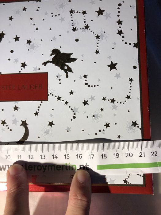 Caixa de papel rigida ideal para arrumação