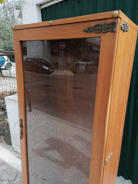 Cristaleira / Vitrine Antiga em Madeira
