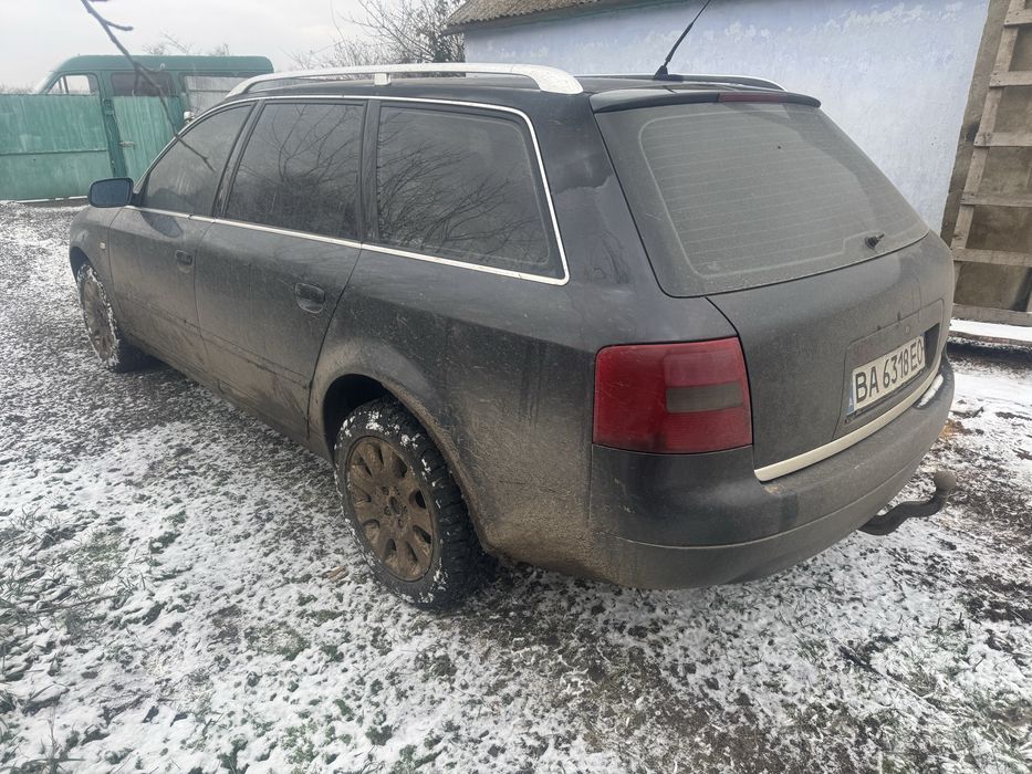 Продам Ауді та запасний кузов до неї