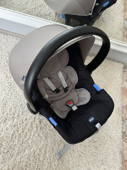 Автокрісло Chicco з народження 0-13 кілограм