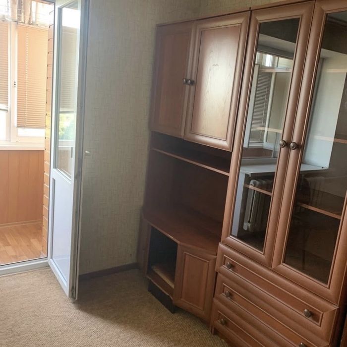 Велика 4-х кімнатна квартира біля трц Конкорд