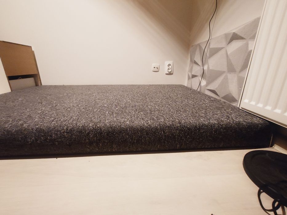 Podest tłumiący pod perkusję