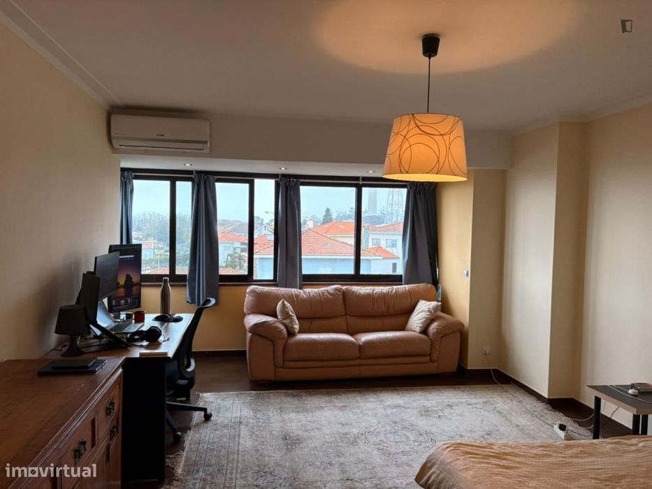 Quarto - localizado em Vila nova de gaia