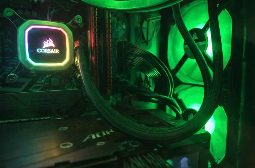 Wydajny komputer gamingowy – RTX 3070, i7-9700K, 32GB RAM, Corsair