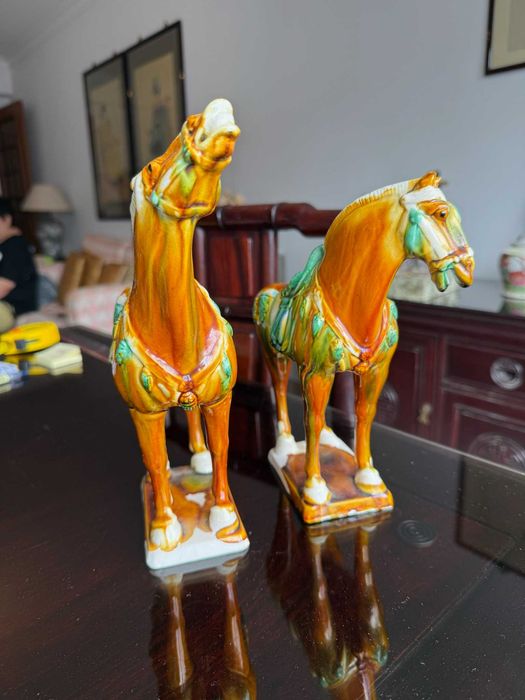 Par de Cavalos em Cerâmica Vidrada – Estilo Chinês Sancai / Tang