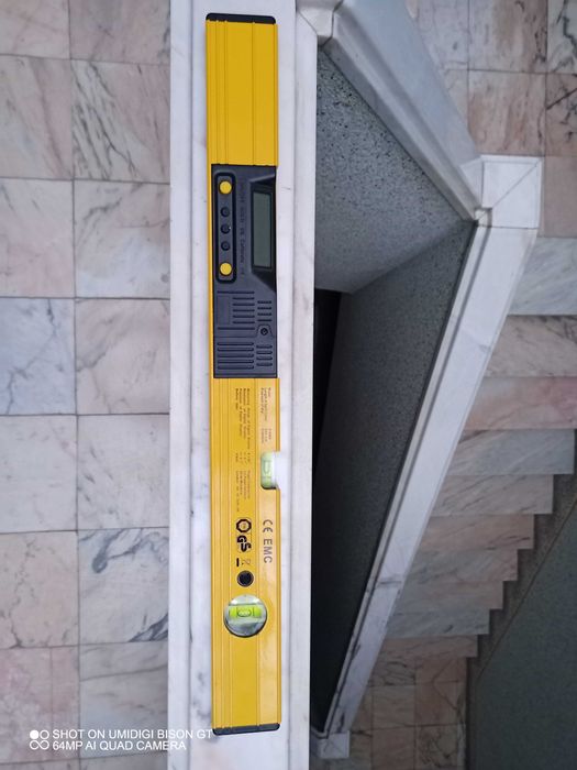 Nível de água e digital 60cm