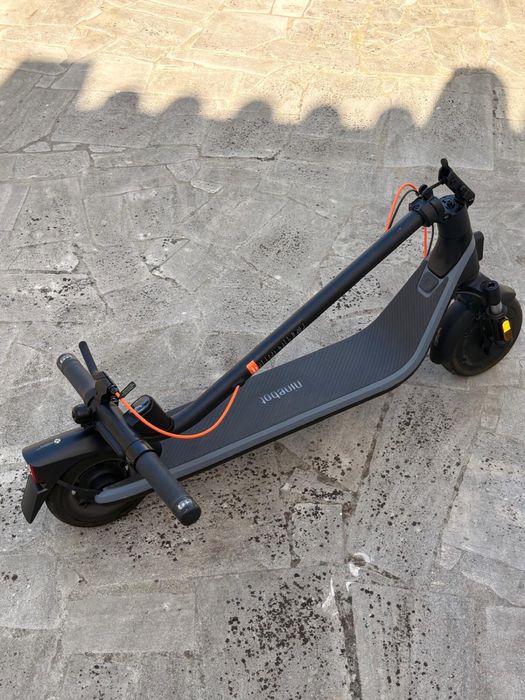 Electric Scooter Segway Ninebot E2+V2 , Excellent Condition | Warranty until June 2028