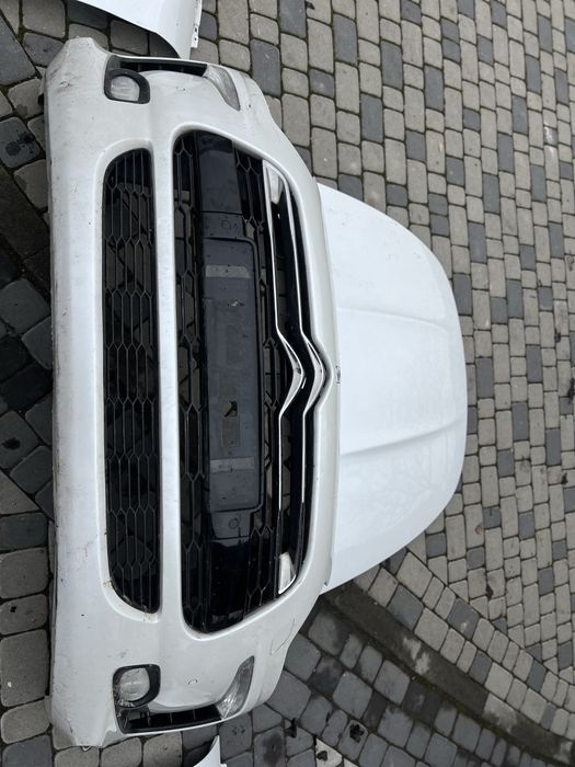 Бампер ds 5 , максимальна комплектації