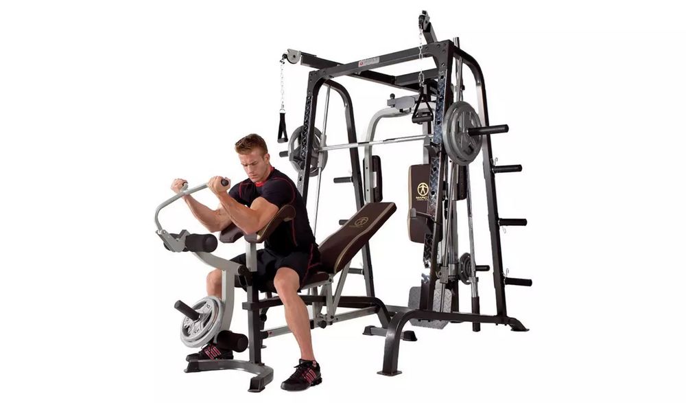 Maquina Estacao multiusos de treino
