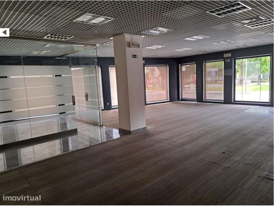 Loja Para Venda No Centro Da Mealhada