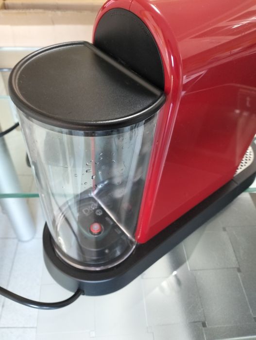 Nespresso CitiZ Cherry Red