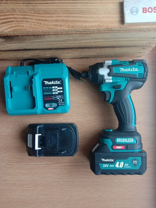 Винтоверт импакт, гайковерт. Makita