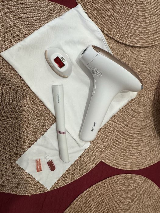 Фотоепілятор Philips lumea
