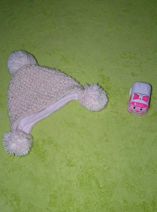 Зимняя шапка Next на девочку 1 годик, розовая шапочка с помпонами