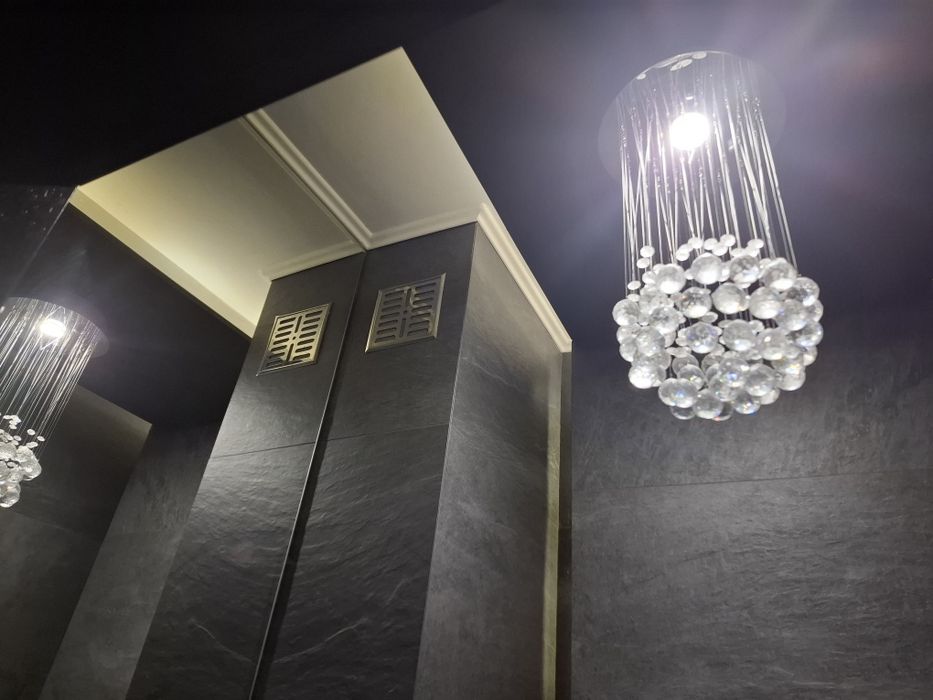 Piękna lampa  z krysztalkami