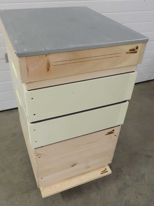 Ul Dadant styrodurowy, kombinowany, pszczoły