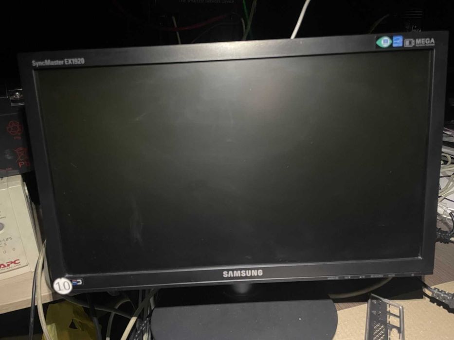 Монитор 19" Samsung EX1920