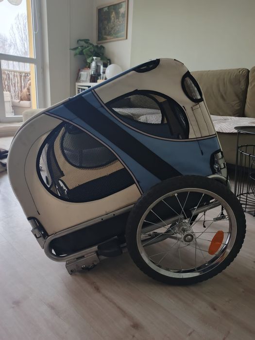 Przyczepka dla małego psa uzywana