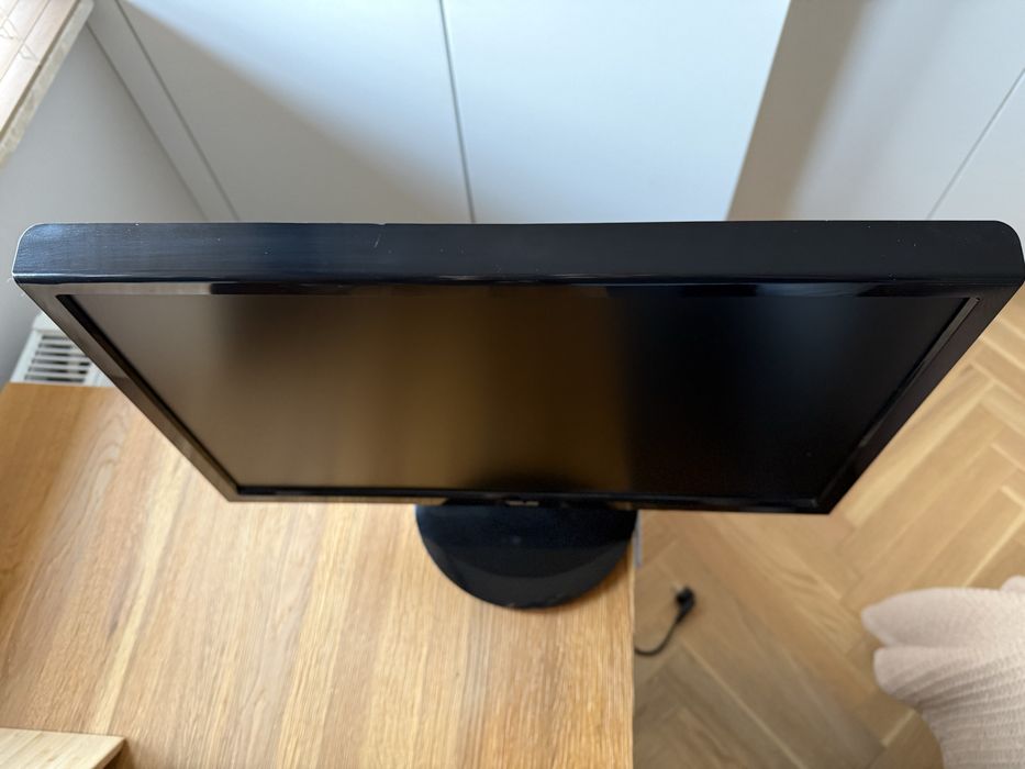 Monitor Asus LCD Full HD 19” cali sprawny