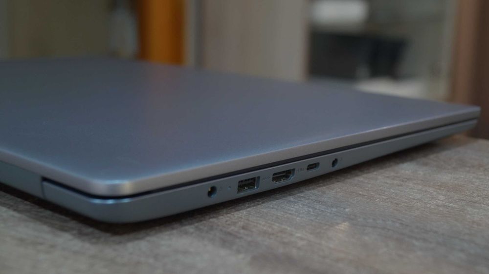 ГАРАНТІЯ Lenovo (17"/Pentium Gold 8505U/RAM 8гб DDR4/SSD 512гб)TVOYO