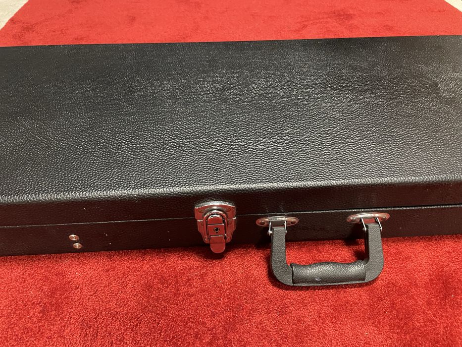 Case futerał do gitary pokrowiec czarny elektrycznej elektryk sztywny